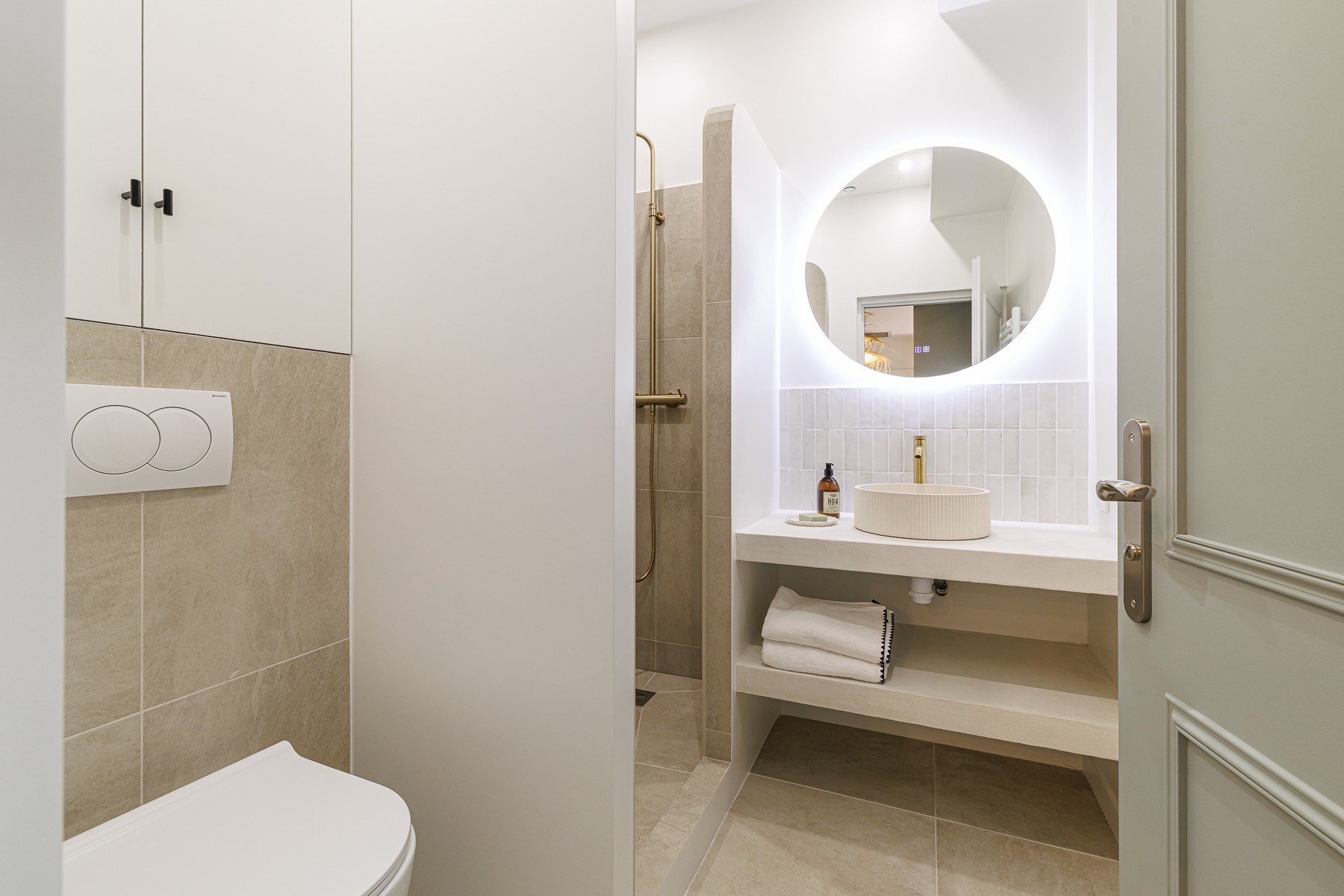  Nice Port 2 bedroom apartment 51 sqm renovated investment property near tramway… - 物件實景