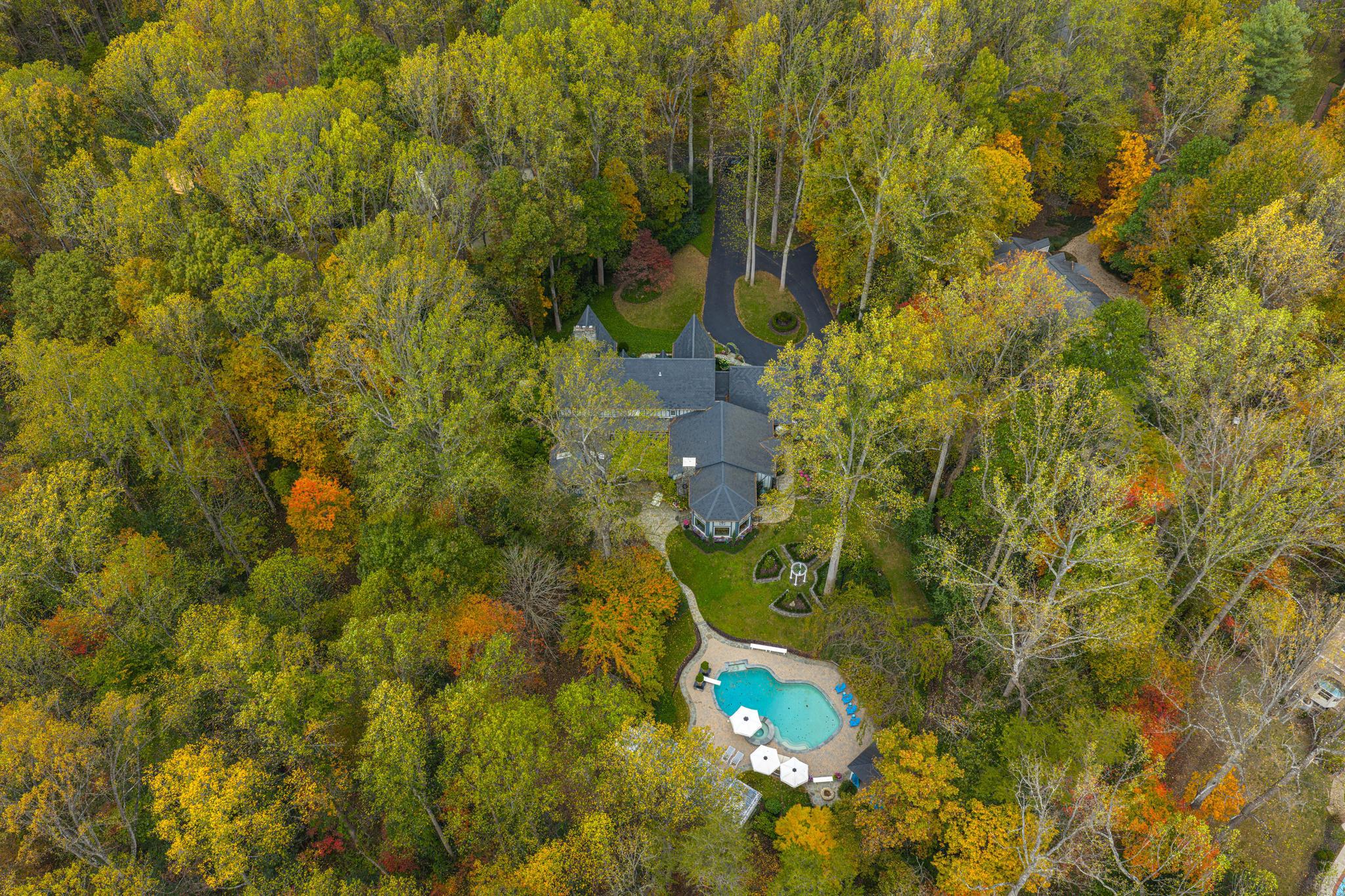  10205 Cedar Pond Drive, Vienna, VA, 22182 - 物件實景