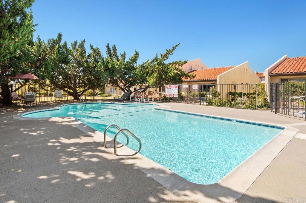 Vista, California, 92084, United States, 2 Bedrooms Bedrooms, ,3 BathroomsBathrooms,Residential,For Sale,1987849