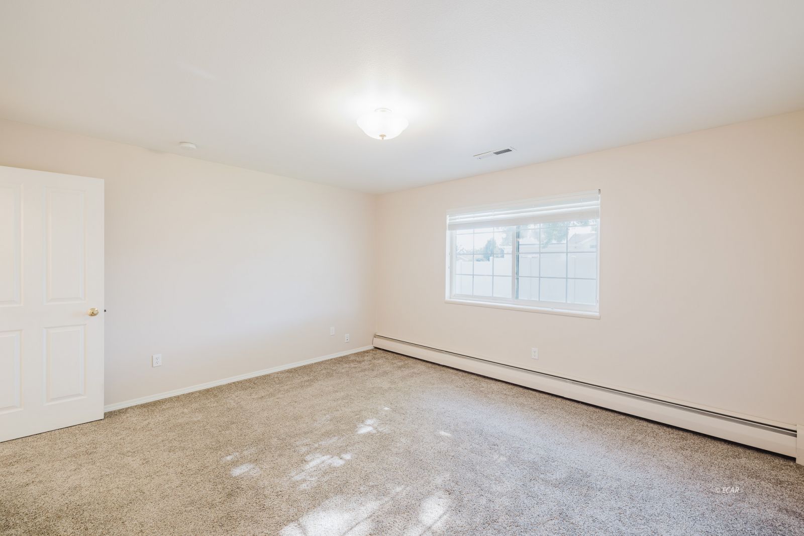 Elko, Nevada, 89801, United States, 5 Bedrooms Bedrooms, ,3 BathroomsBathrooms,Residential,For Sale,1906097