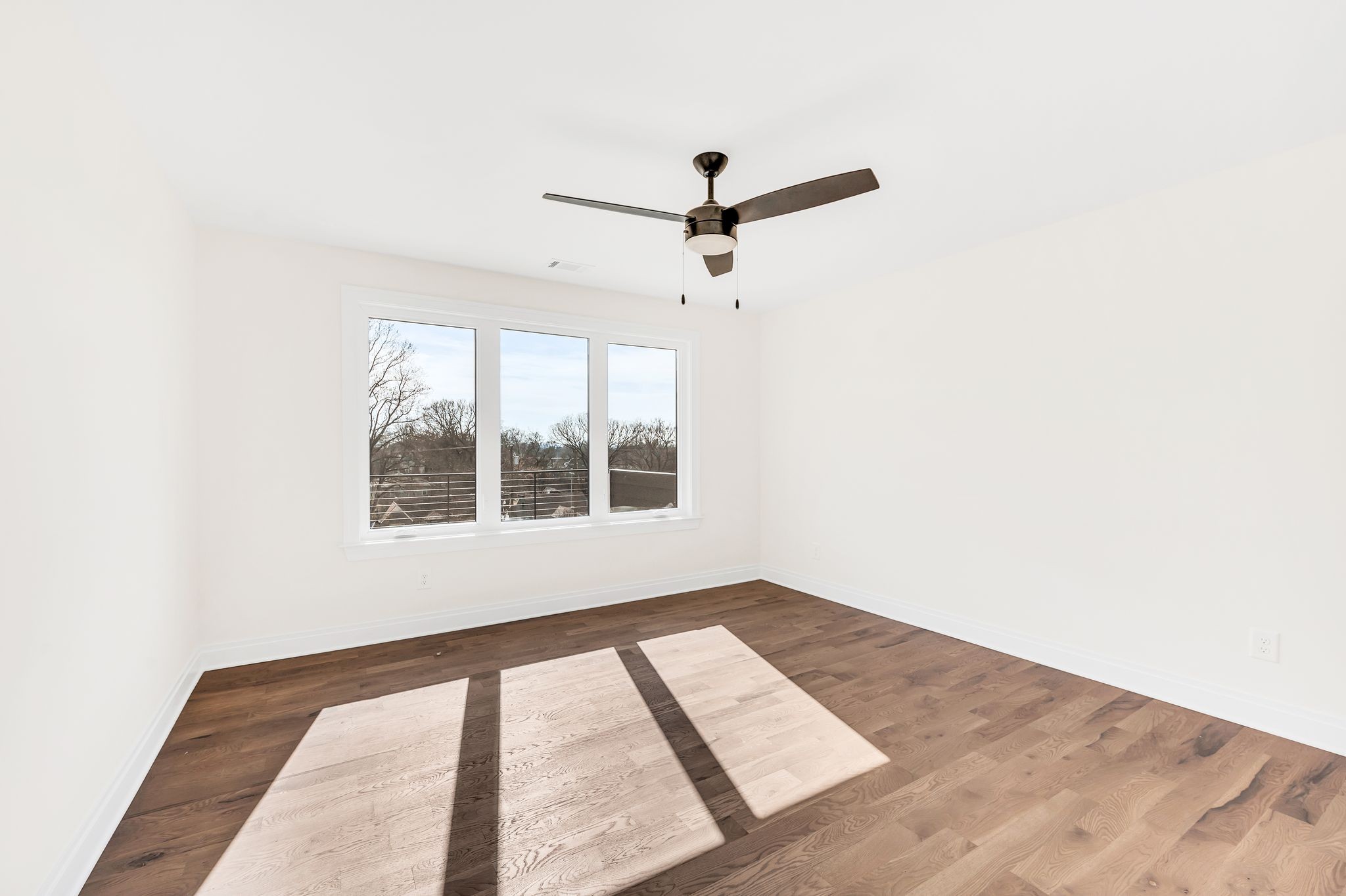 Nashville, Tennessee, 37206, United States, 4 Bedrooms Bedrooms, ,4 BathroomsBathrooms,Residential,For Sale,1917969