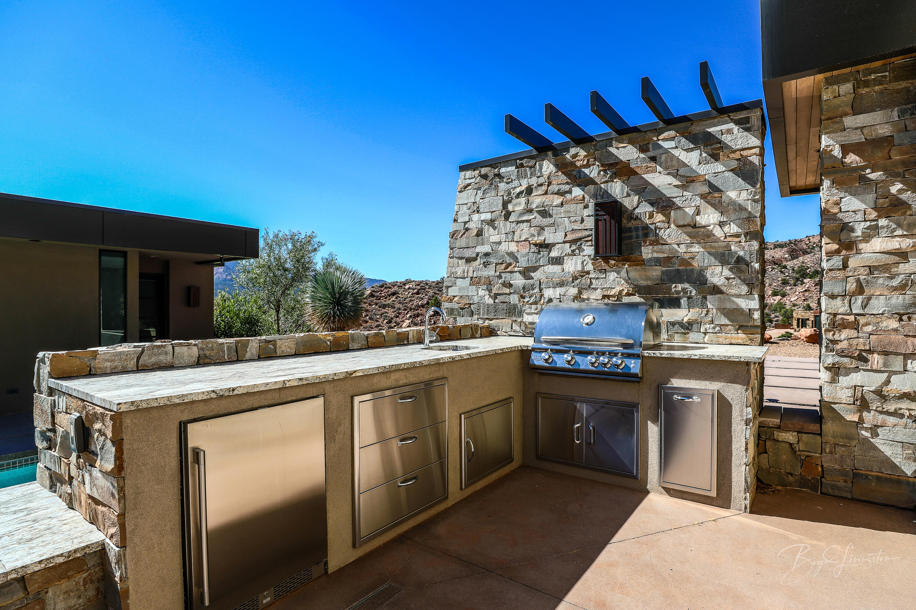 Springdale, Utah, 84767, United States, 4 Bedrooms Bedrooms, ,Residential,For Sale,1991496