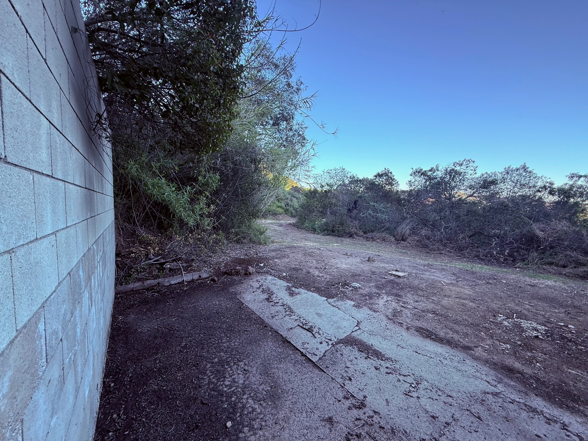  23629 Zuniga Rd - 物件實景