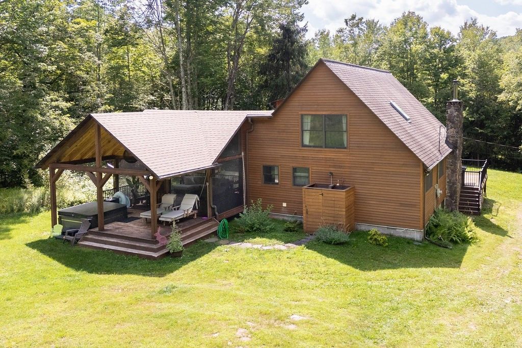 New Kingston, New York, 12459, United States, 3 Bedrooms Bedrooms, ,2 BathroomsBathrooms,Residential,For Sale,1907785