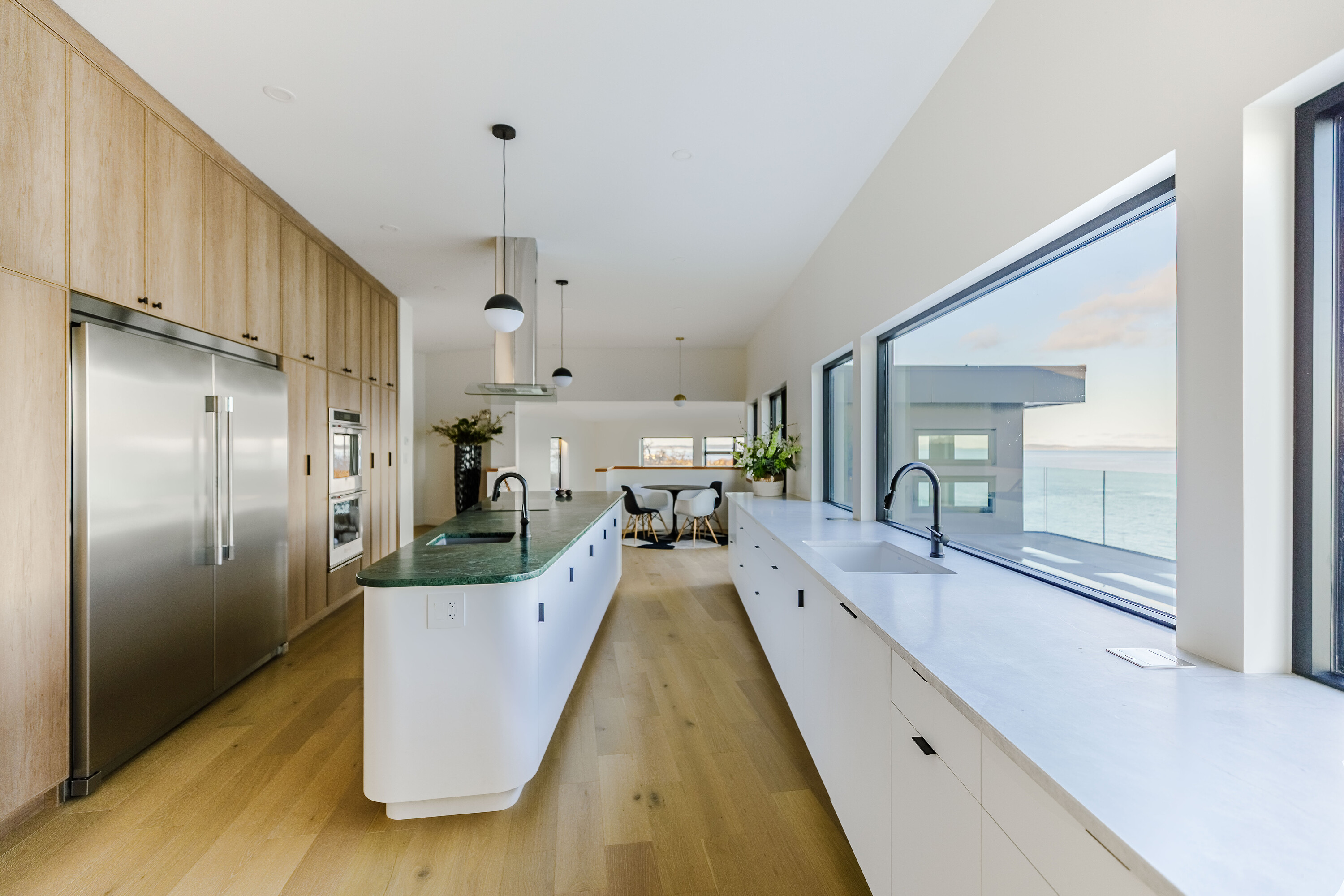  Panoramic Saanich Oceanfront - 物件實景