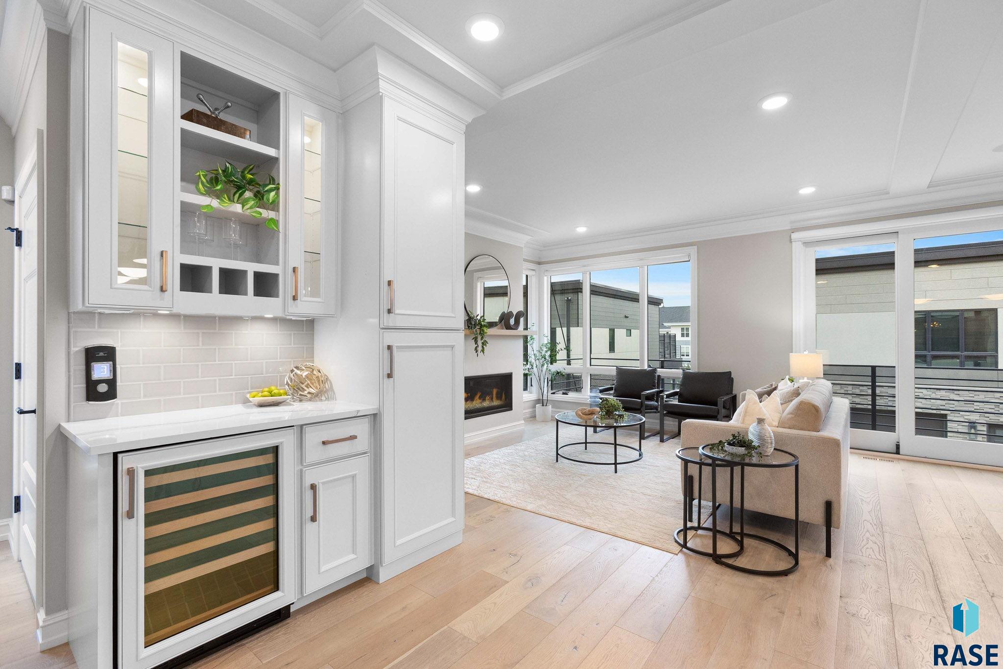 Sioux Falls, South Dakota, 57106, United States, 3 Bedrooms Bedrooms, ,2 BathroomsBathrooms,Residential,For Sale,1986319