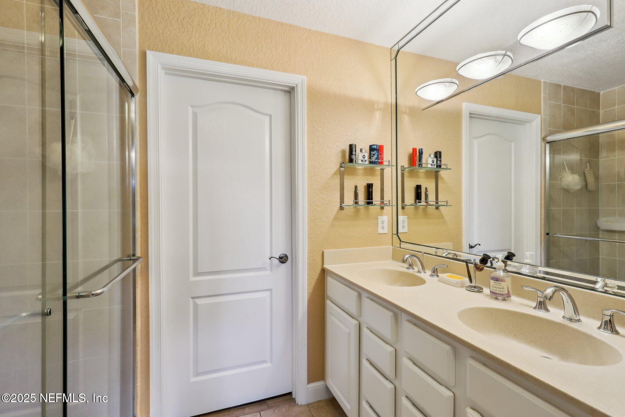 Jacksonville Beach, Florida, 32250, United States, 3 Bedrooms Bedrooms, ,2 BathroomsBathrooms,Residential,For Sale,1924943