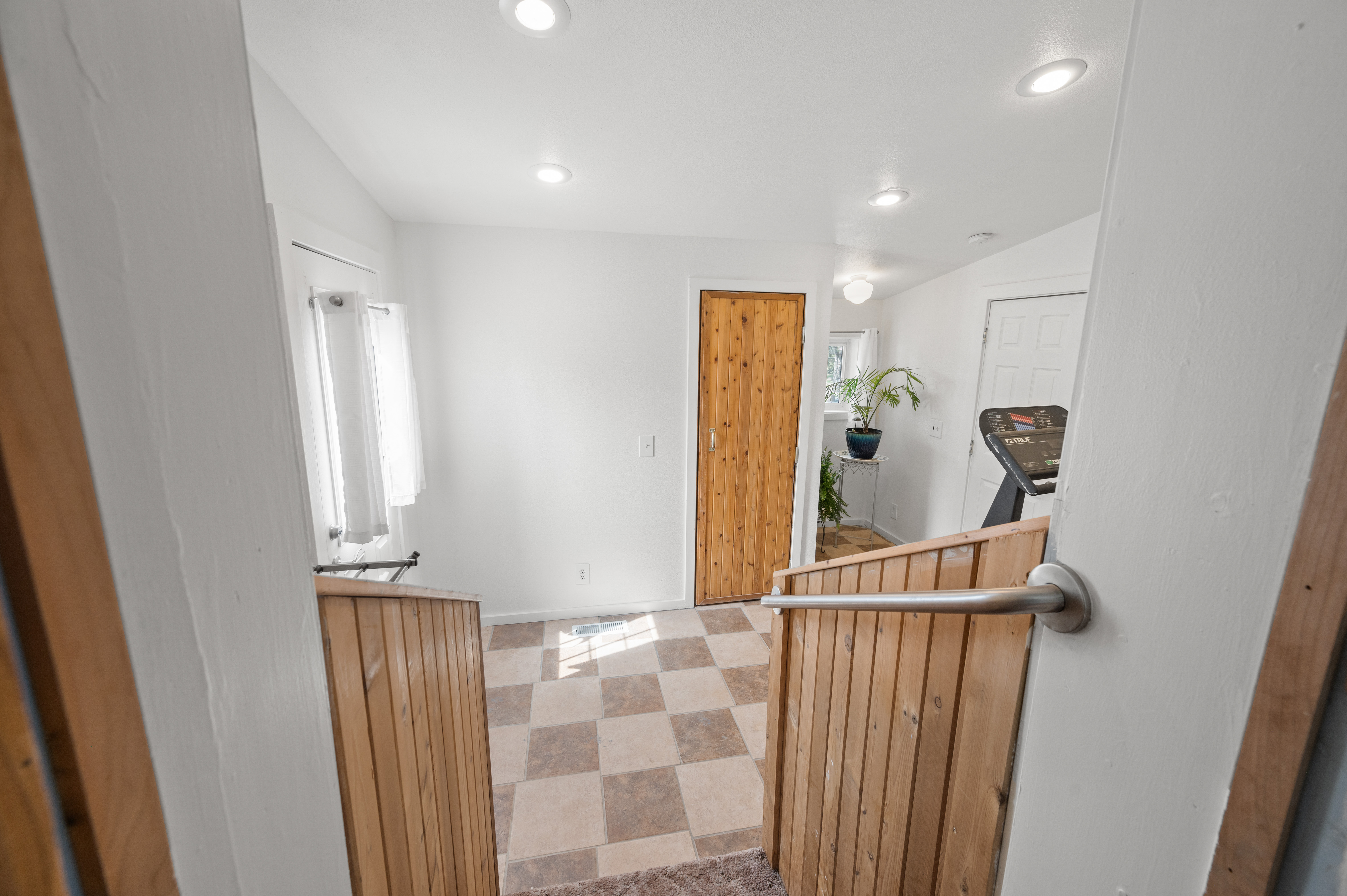 Prineville, Oregon, 97754, United States, 3 Bedrooms Bedrooms, ,2 BathroomsBathrooms,Residential,For Sale,1821437