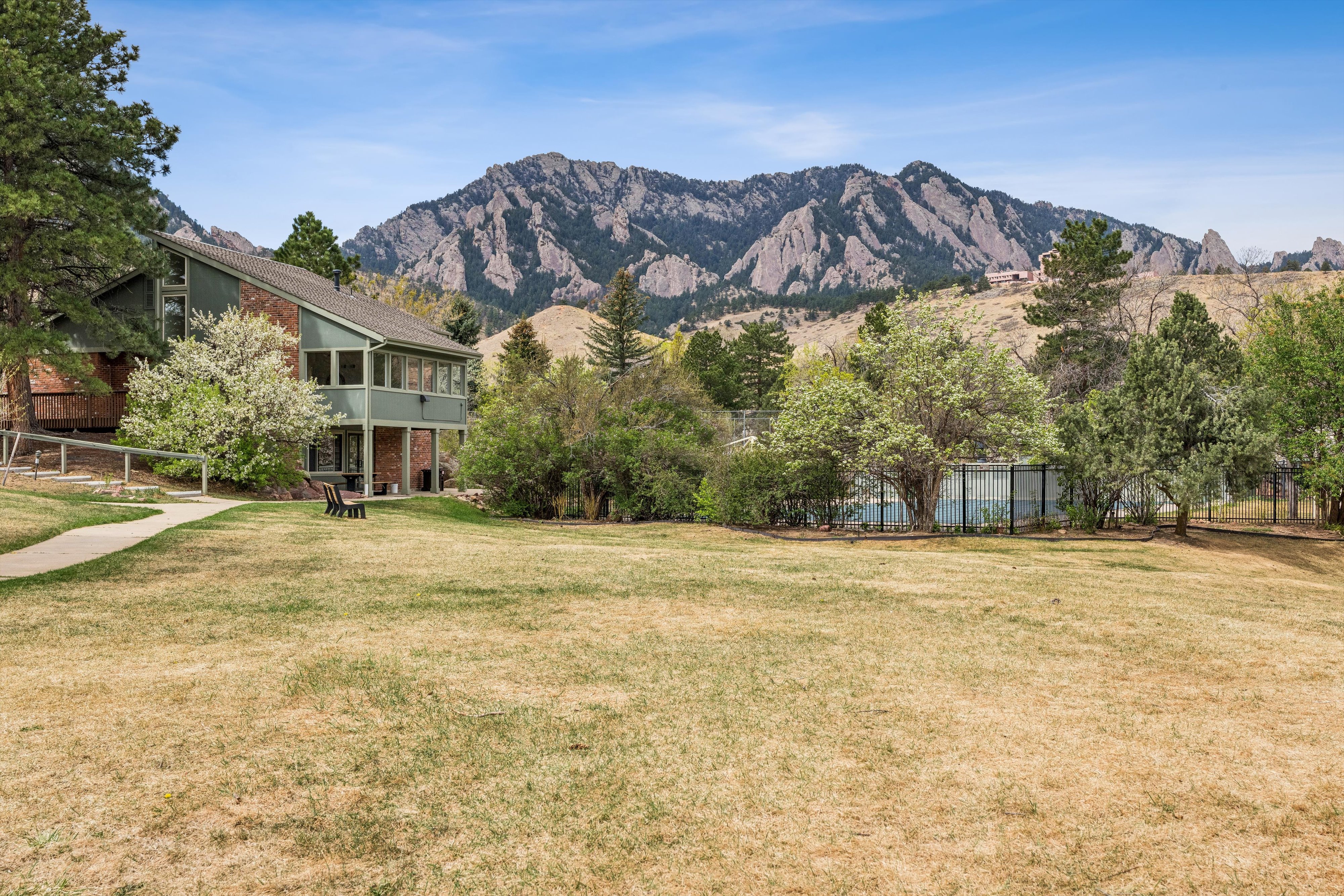  Boulder Lifestyle Living in the Sought-After Benthaven Place Community - 物件實景