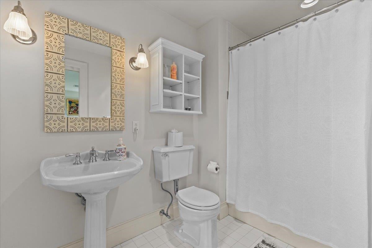 Stowe, Vermont, 05672, United States, 4 Bedrooms Bedrooms, ,6 BathroomsBathrooms,Residential,For Sale,1840116