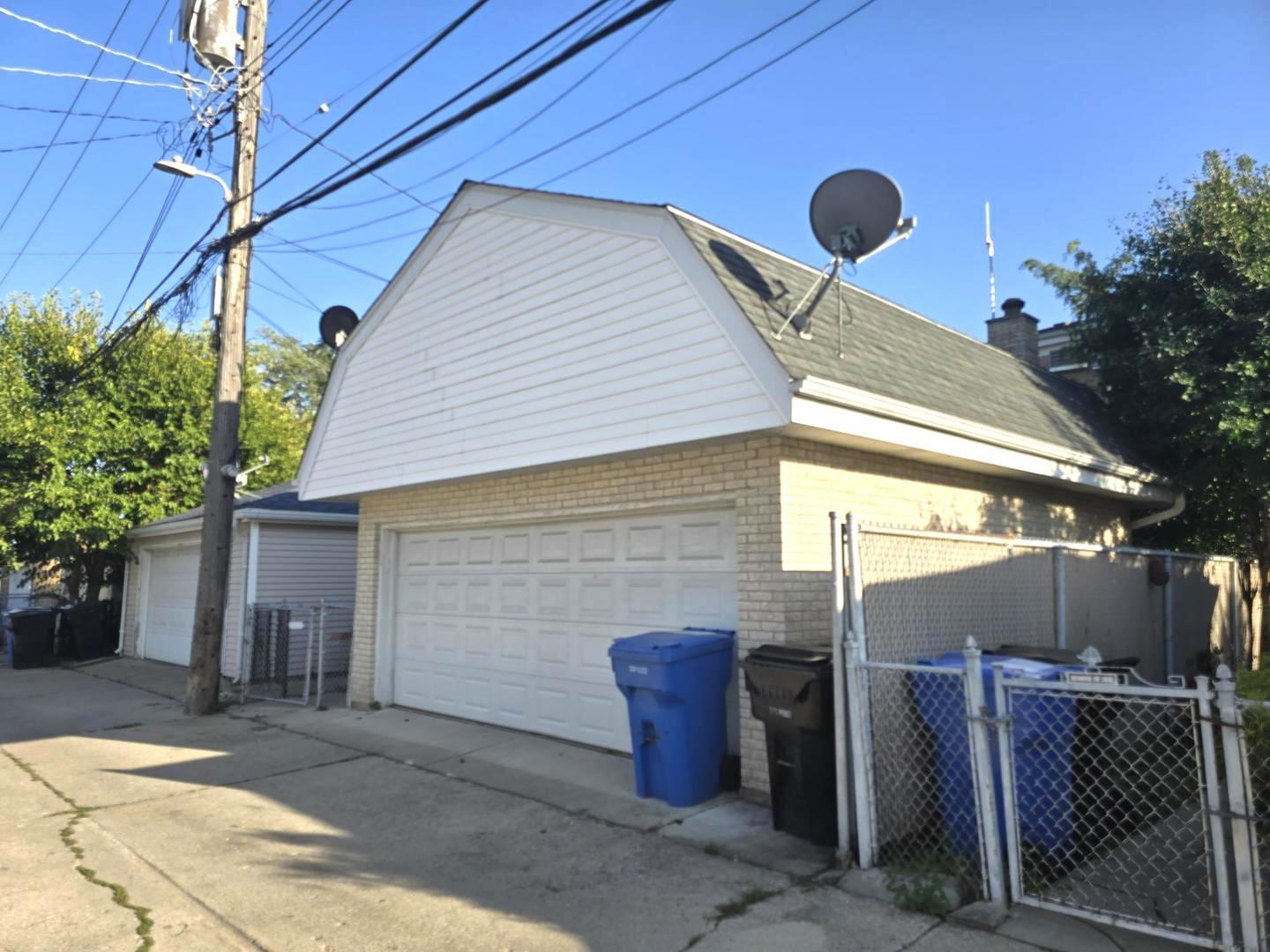 Chicago, Illinois, 60631, United States, 7 Bedrooms Bedrooms, ,Residential,For Sale,1982339