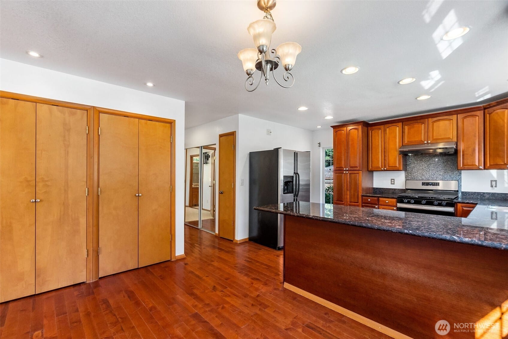 Olympia, Washington, 98512, United States, 2 Bedrooms Bedrooms, ,1 BathroomBathrooms,Residential,For Sale,1885373