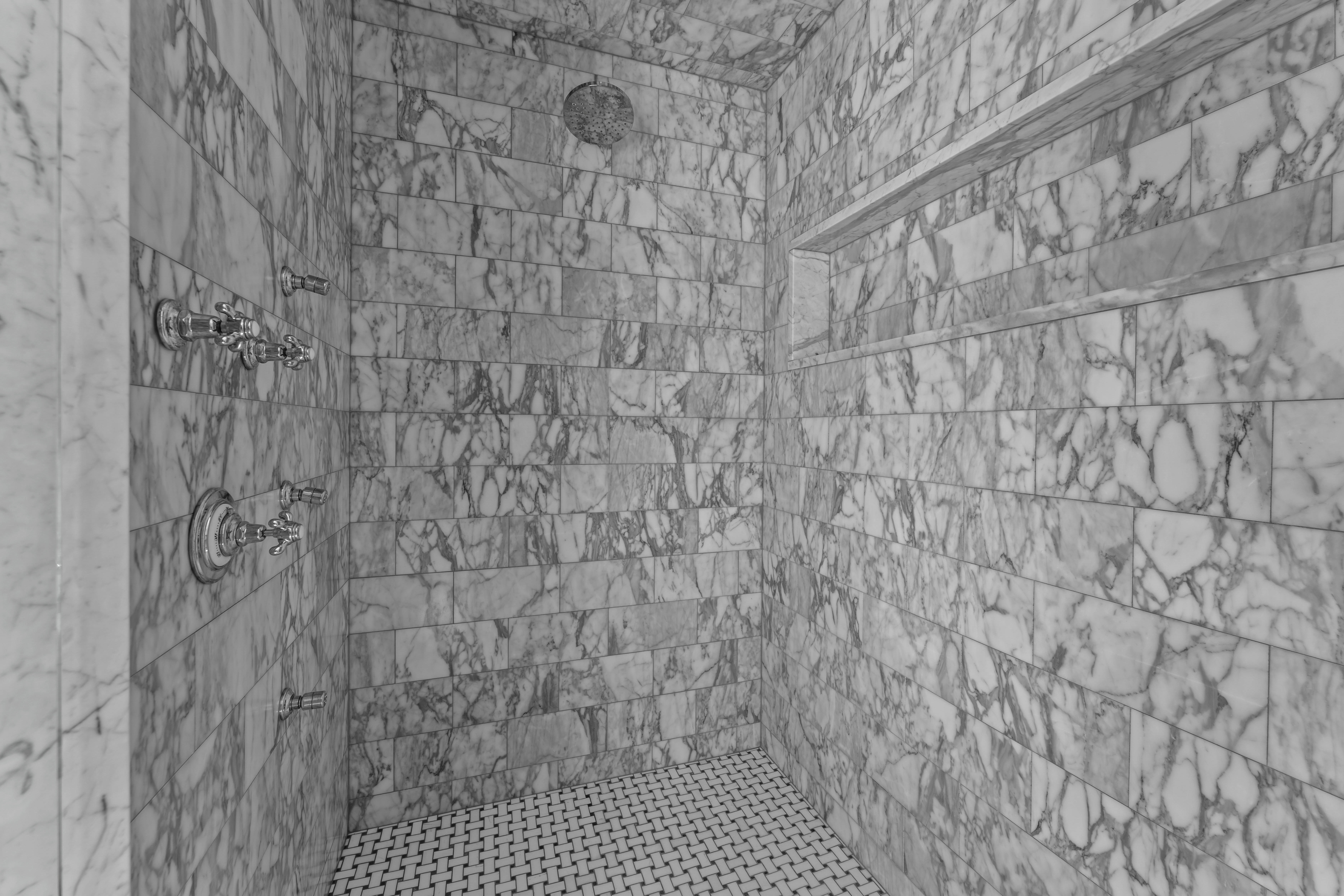  Stunning Private Estate Tucked Away on one of Ladue