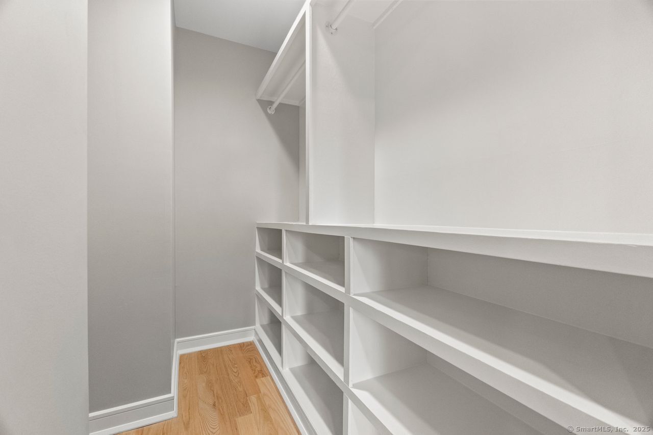 Old Saybrook, Connecticut, 06475, United States, 2 Bedrooms Bedrooms, ,2 BathroomsBathrooms,Residential,For Sale,1957011