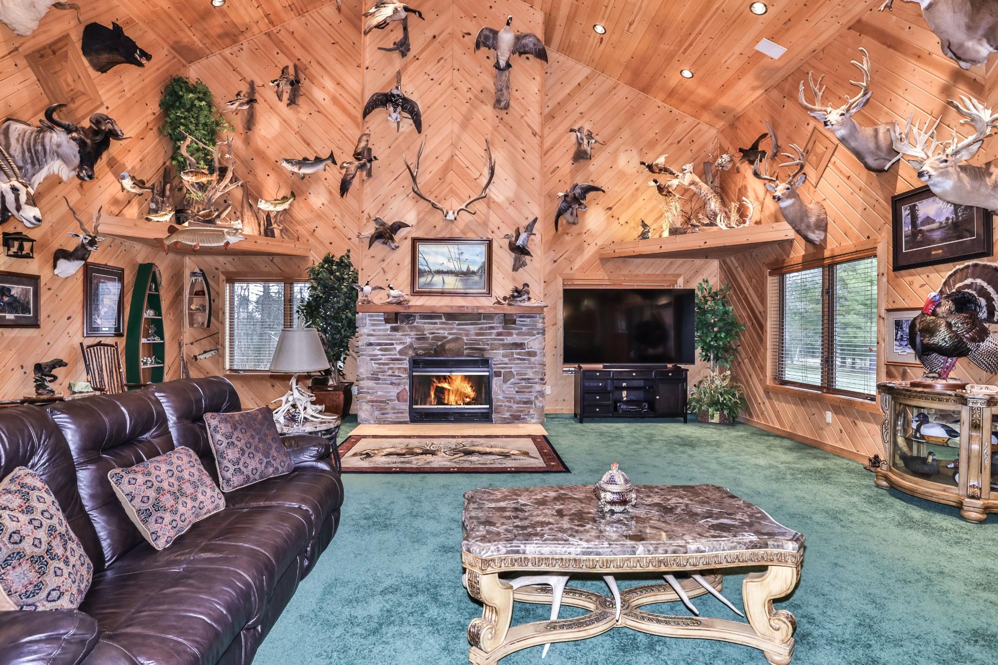 Tomahawk, Wisconsin, 54487, United States, 3 Bedrooms Bedrooms, ,3 BathroomsBathrooms,Residential,For Sale,1798272