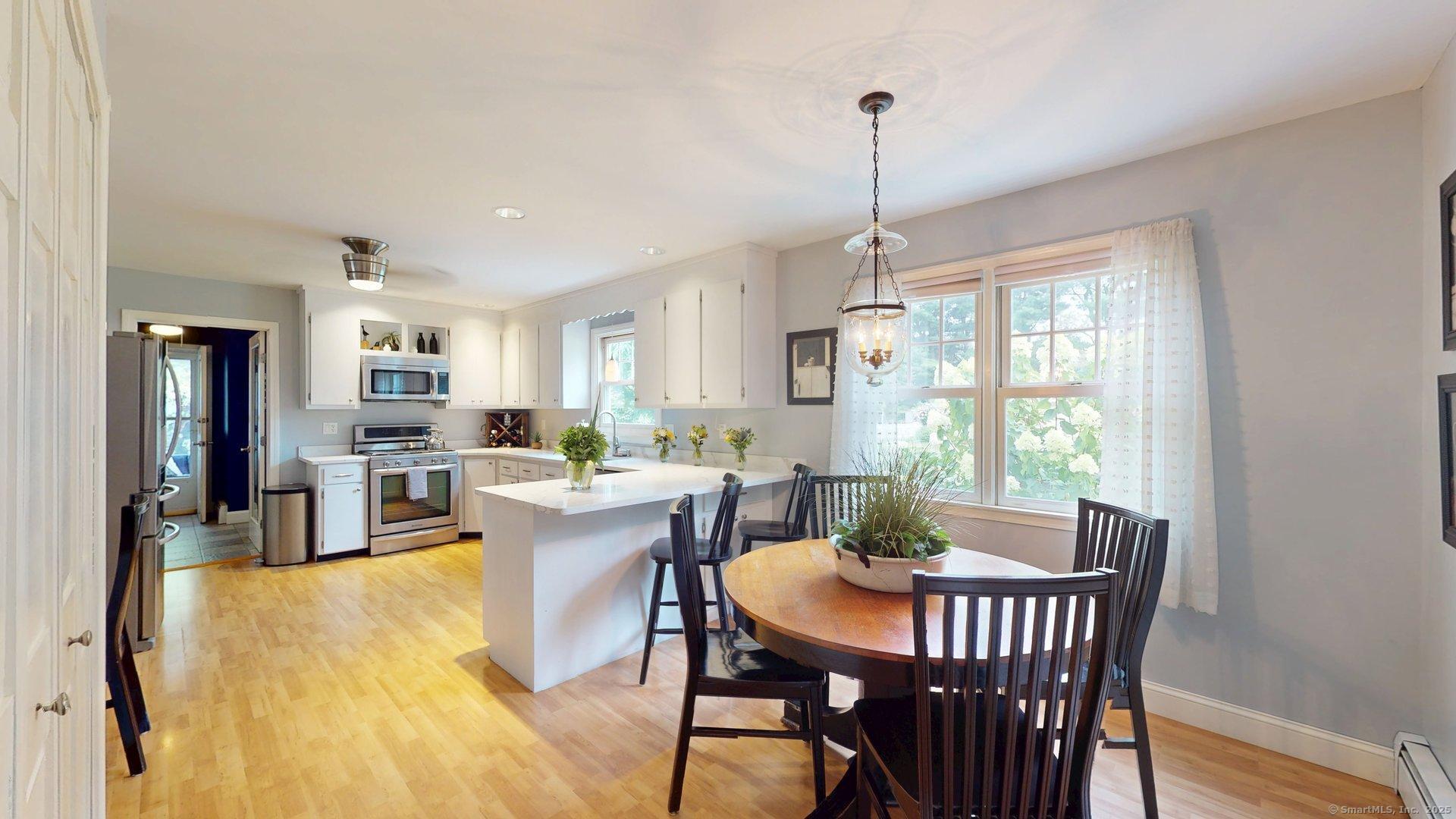 South Windsor, Connecticut, 06074, United States, 5 Bedrooms Bedrooms, ,3 BathroomsBathrooms,Residential,For Sale,1932148