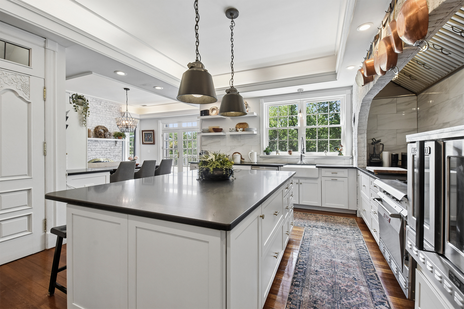  European Style Home Designed to Accommodate a Range of Living Arrangements - 物件實景