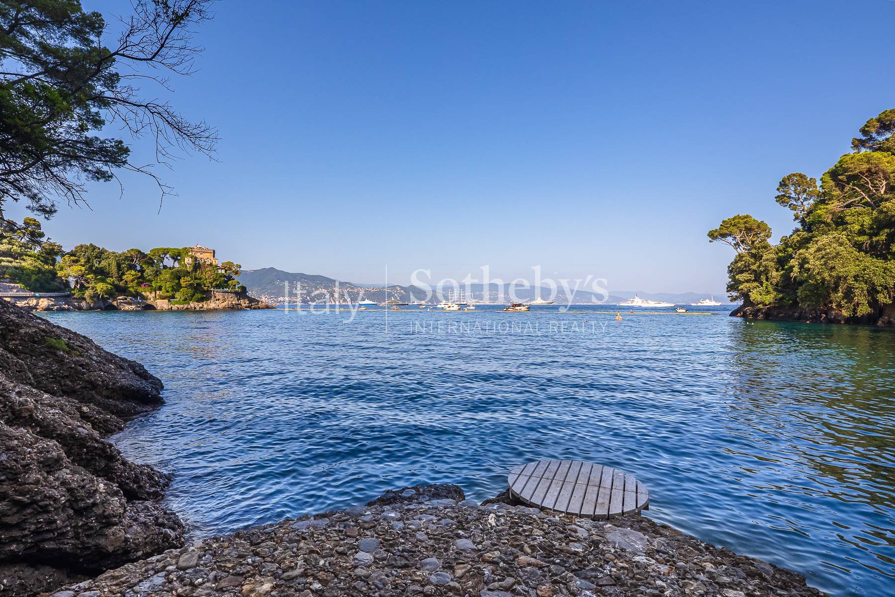  Magnificent Property with Direct Access to the Sea - 物件實景
