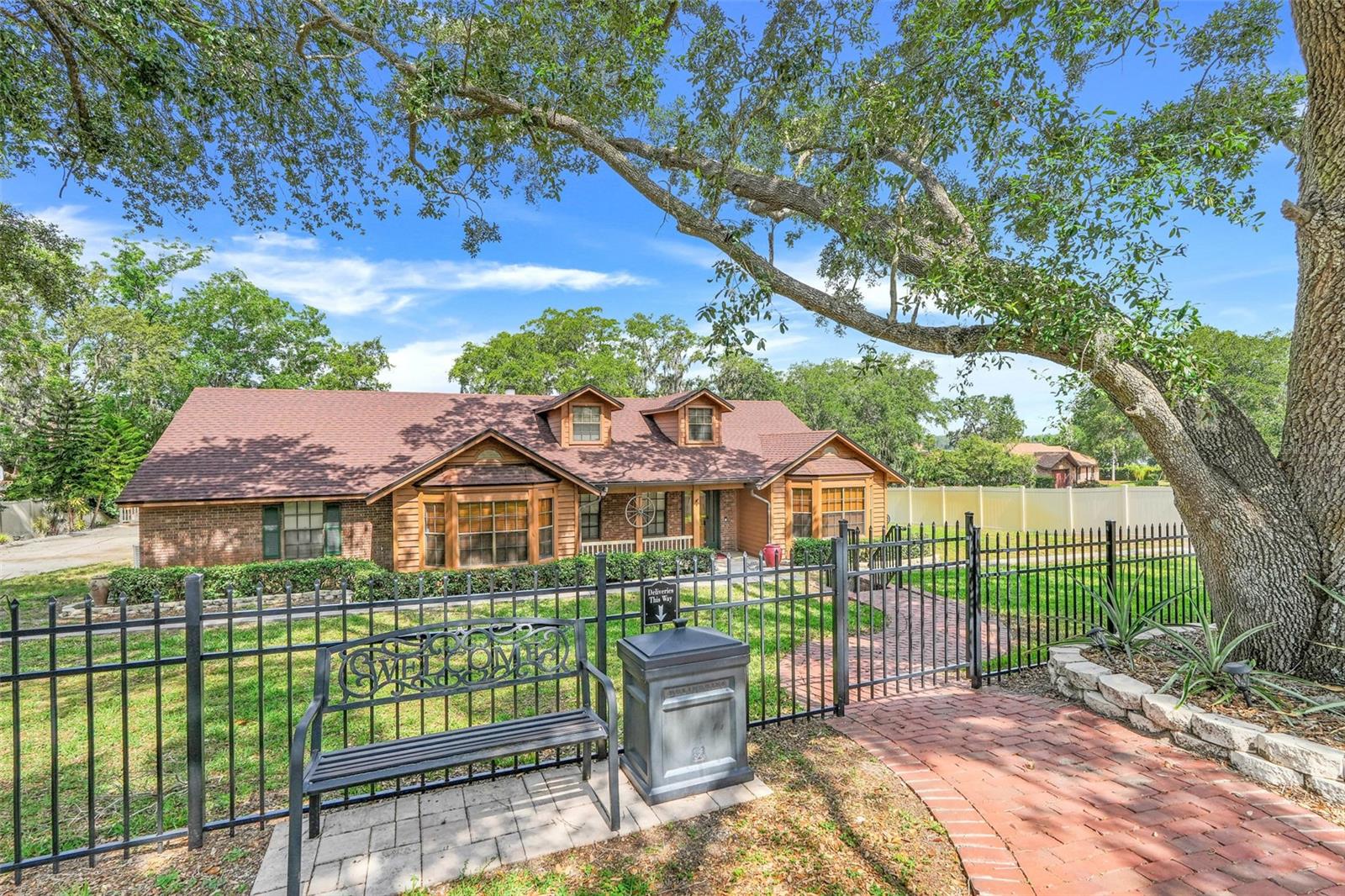 GROVELAND, Florida, 34736, United States, 4 Bedrooms Bedrooms, ,4 BathroomsBathrooms,Residential,For Sale,1695910