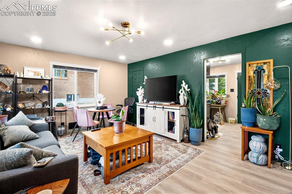 Colorado Springs, Colorado, 80904, United States, ,Residential,For Sale,1972631