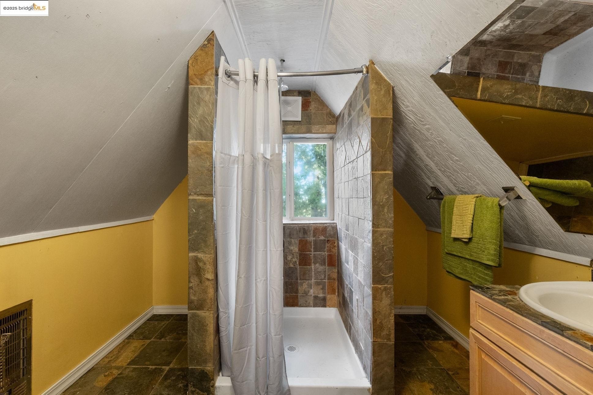 Mi Wuk Village, California, 95346, United States, 5 Bedrooms Bedrooms, ,3 BathroomsBathrooms,Residential,For Sale,1991083