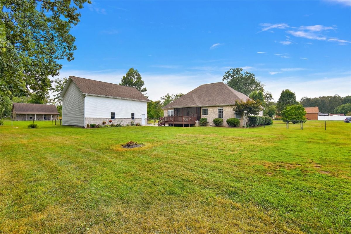 Manchester, Tennessee, 37355, United States, 3 Bedrooms Bedrooms, ,2 BathroomsBathrooms,Residential,For Sale,1907523