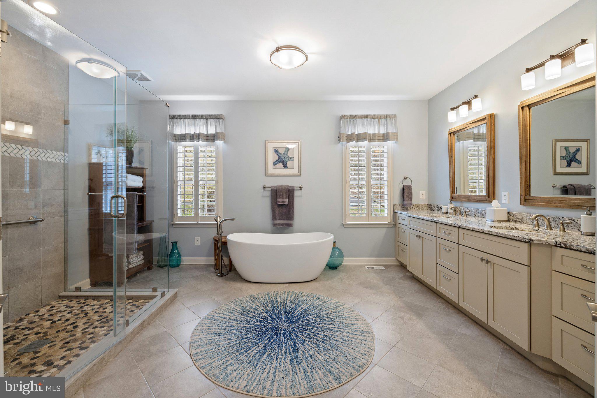 Warrenton, Virginia, 20186, United States, 6 Bedrooms Bedrooms, ,6 BathroomsBathrooms,Residential,For Sale,1914249