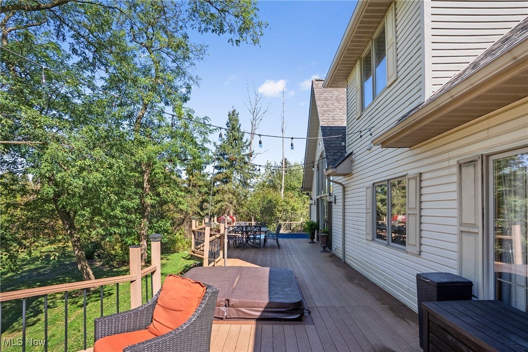 Chardon, Ohio, 44024, United States, 4 Bedrooms Bedrooms, ,5 BathroomsBathrooms,Residential,For Sale,1985731