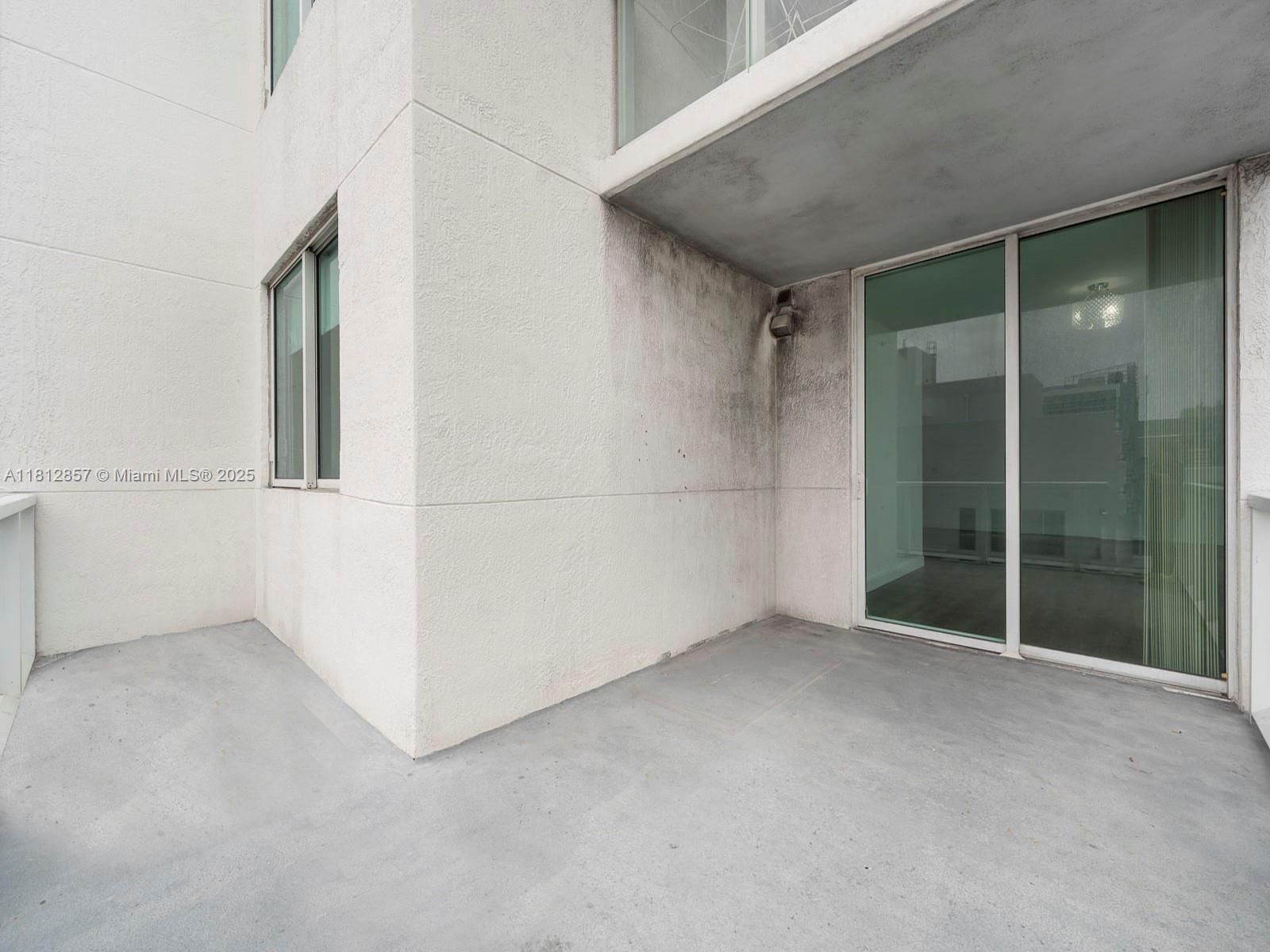 Miami, Florida, 33132, United States, 2 Bedrooms Bedrooms, ,2 BathroomsBathrooms,Residential,For Sale,1838941