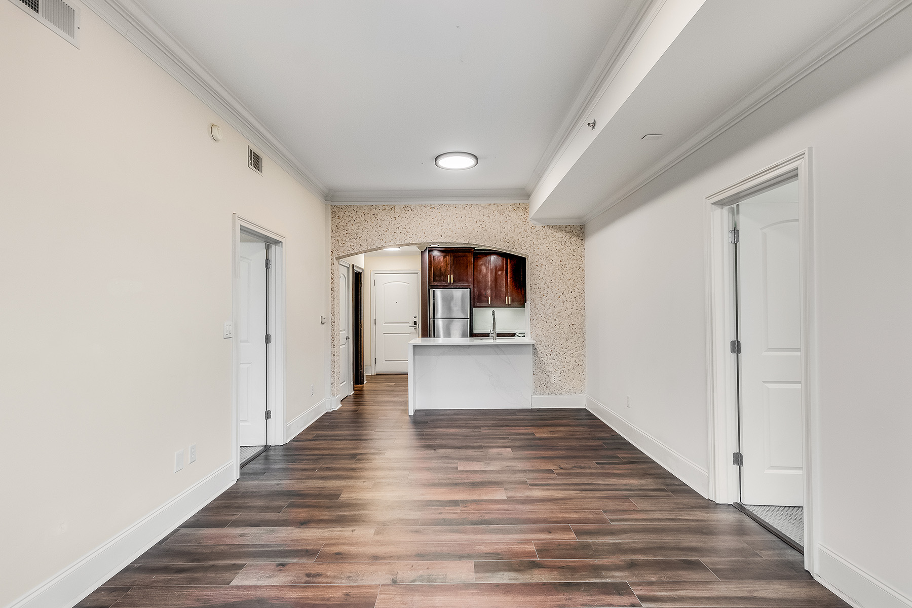  Fully Updated Condo in Ideal Intown Location - 物件實景