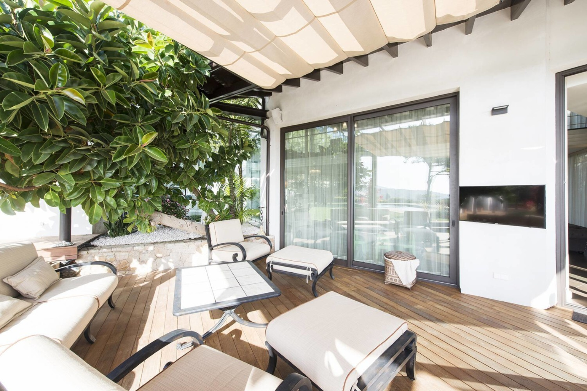  Spectacular villa of modern lines at 600 m from the beach - 物件實景