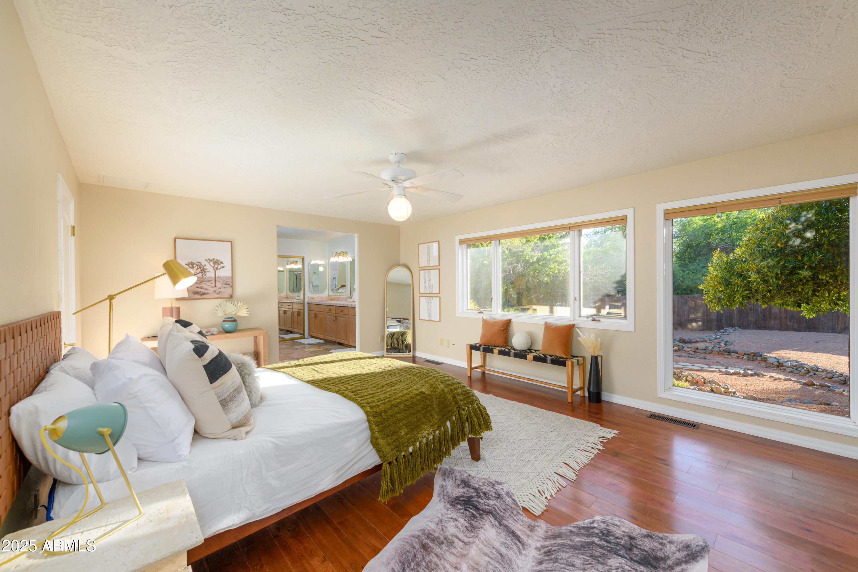 Sedona, Arizona, 86351, United States, 3 Bedrooms Bedrooms, ,4 BathroomsBathrooms,Residential,For Sale,2003507