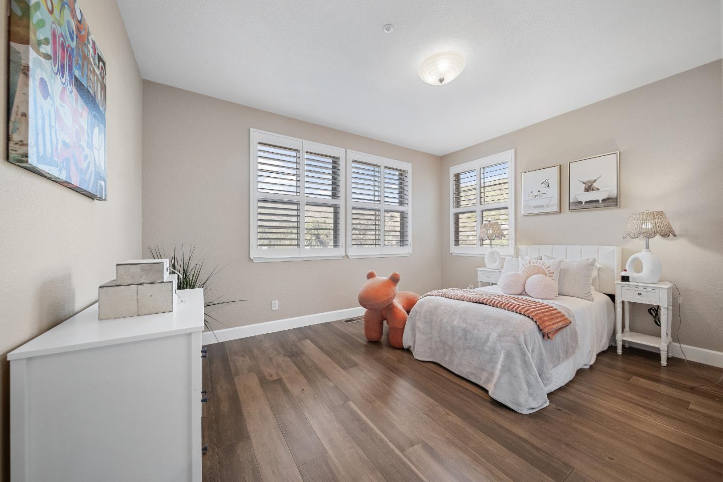 Brisbane, California, 94005, United States, 5 Bedrooms Bedrooms, ,3 BathroomsBathrooms,Residential,For Sale,1940536