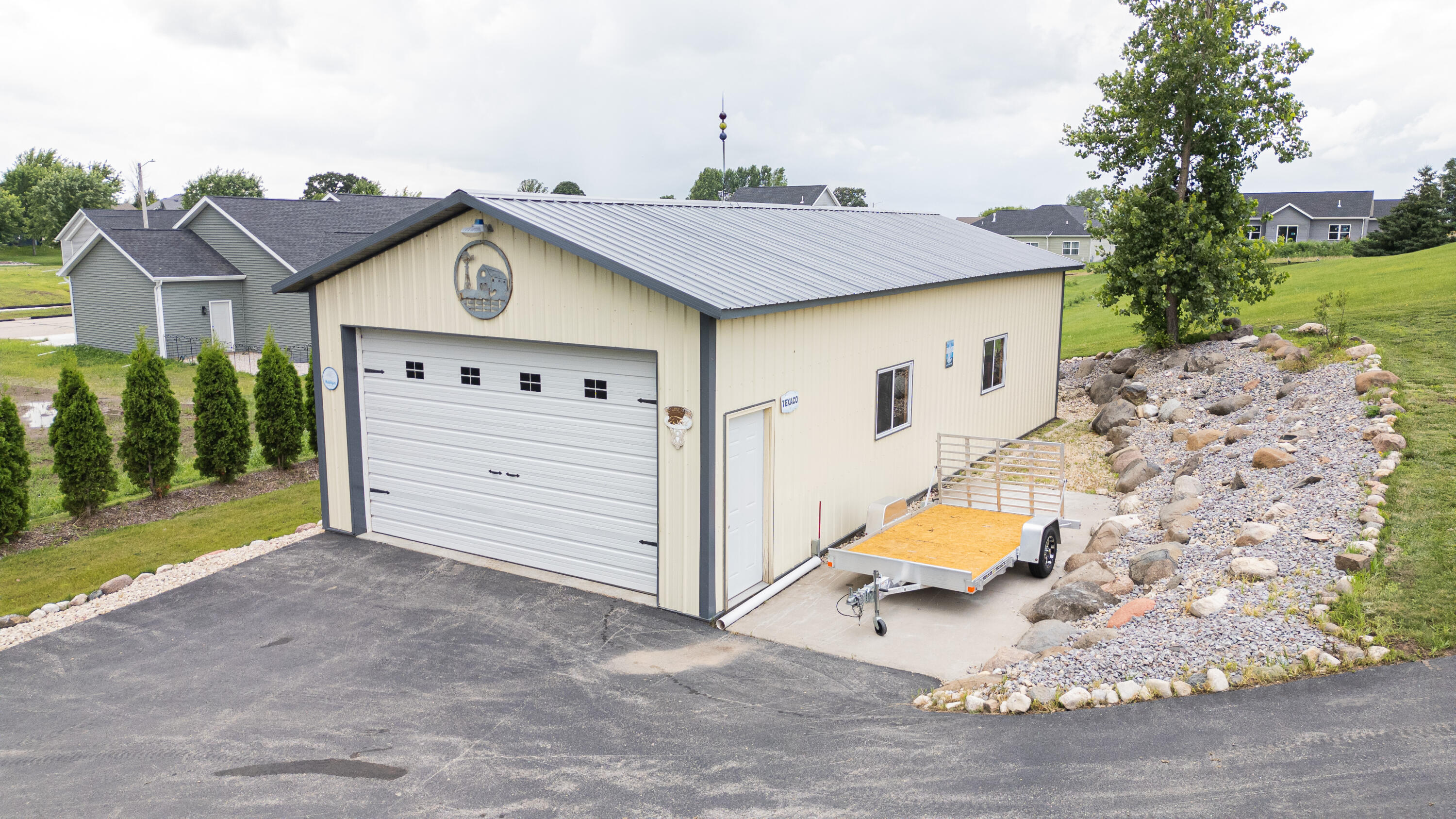 Theresa, Wisconsin, 53091, United States, 4 Bedrooms Bedrooms, ,4 BathroomsBathrooms,Residential,For Sale,1927887