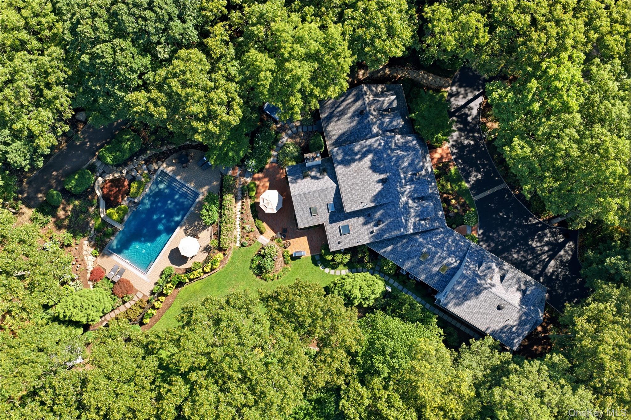  31 Crosby Place, Cold Spring Harbor, NY, 11724 - 物件實景
