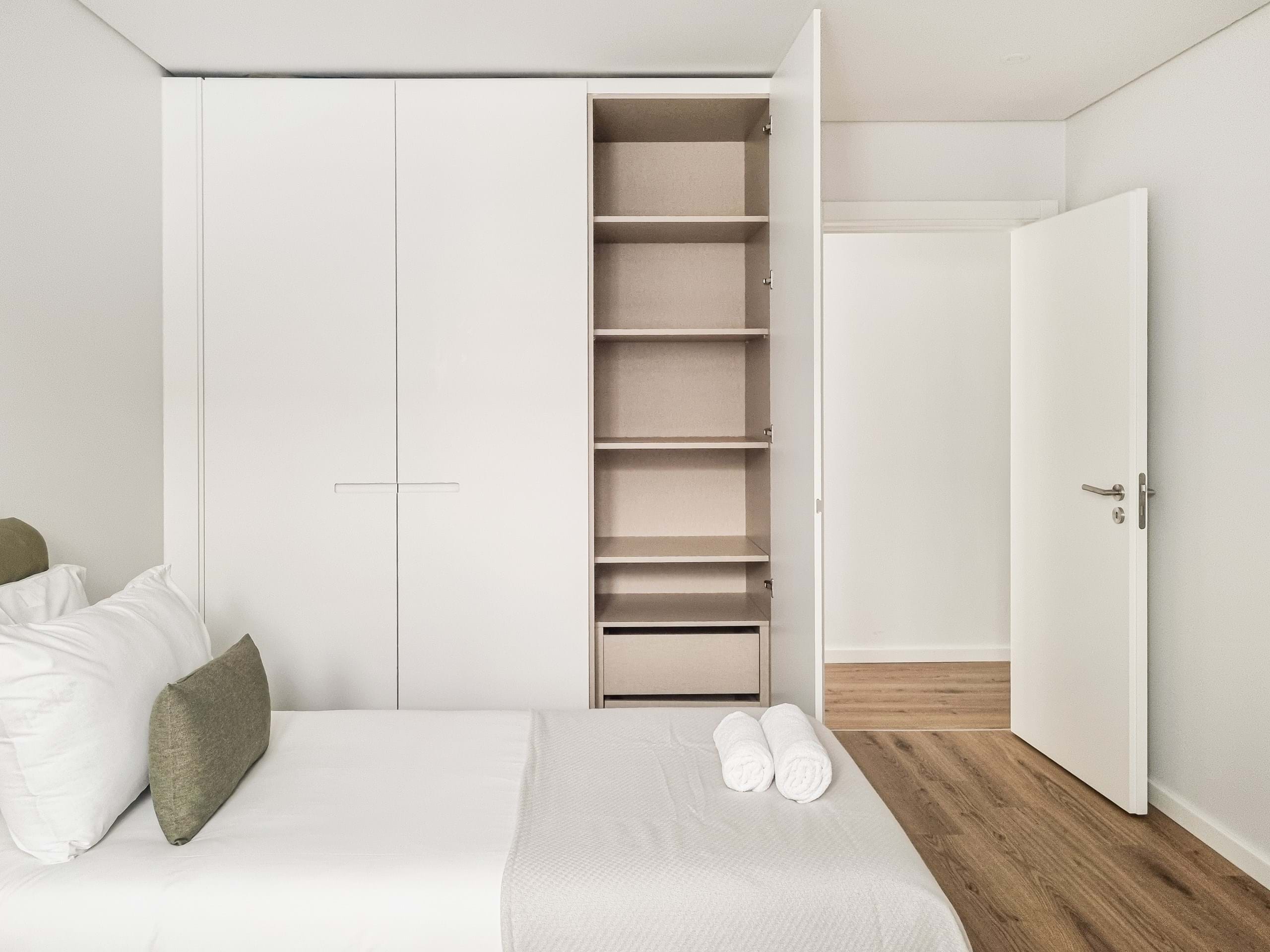 Lisboa, Lisbon, 1150-287, PT, 3 Bedrooms Bedrooms, ,3 BathroomsBathrooms,Residential,For Sale,1793124
