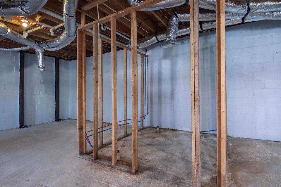 Spring City, Tennessee, 37381, United States, 1 Bedroom Bedrooms, ,2 BathroomsBathrooms,Residential,For Sale,1826365
