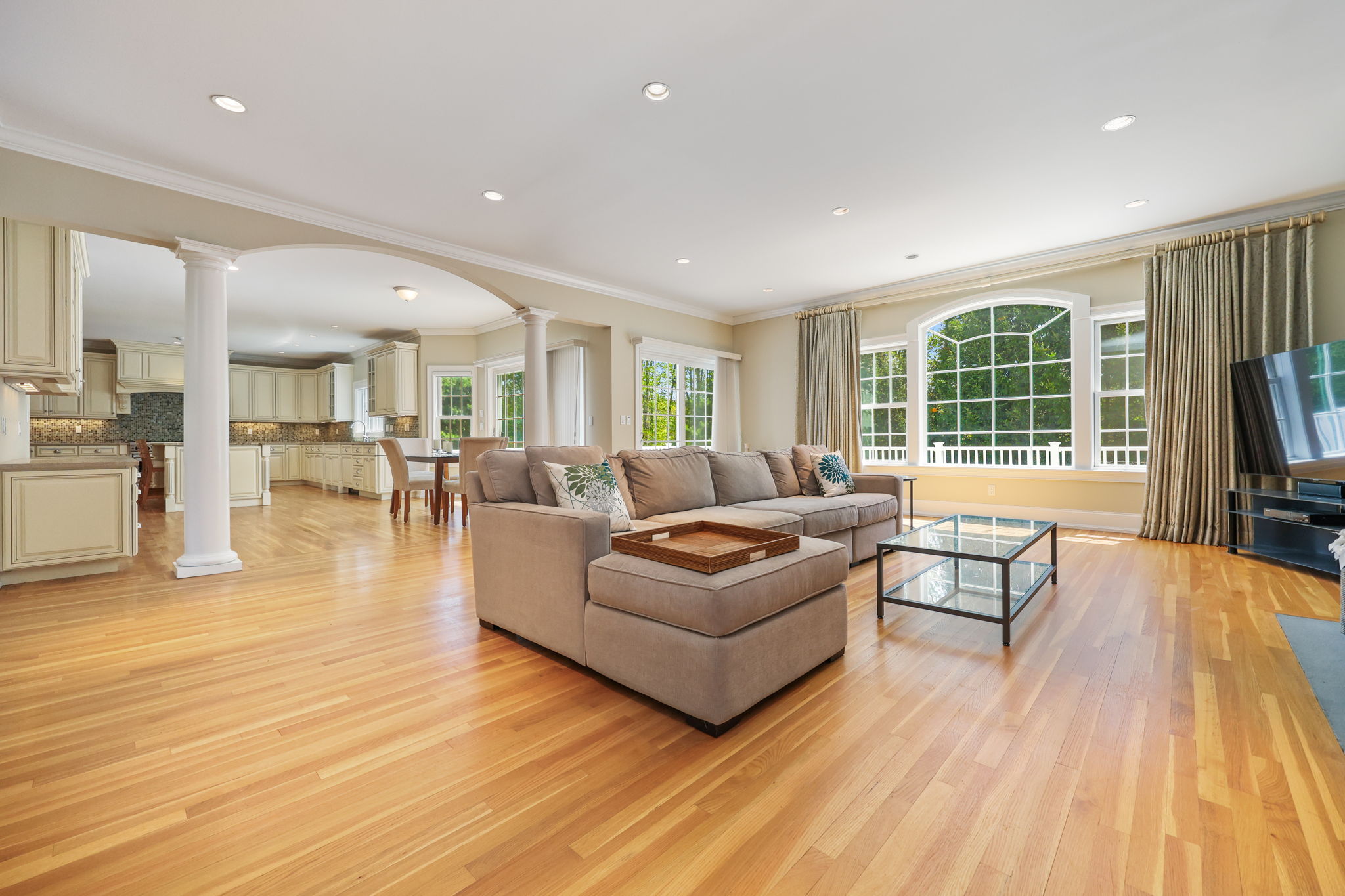  12 Woodbine Way - 物件實景