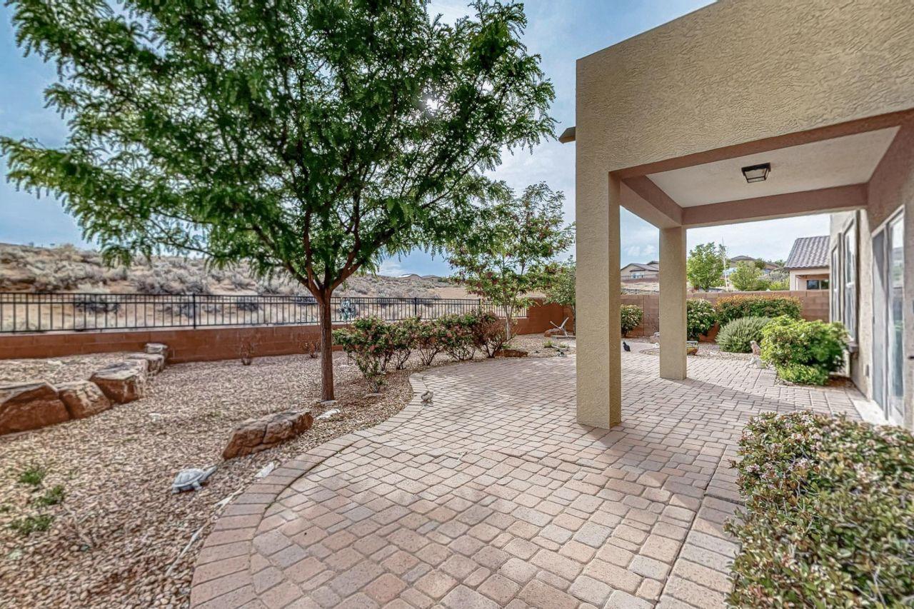 Rio Rancho, New Mexico, 87124, United States, 4 Bedrooms Bedrooms, ,3 BathroomsBathrooms,Residential,For Sale,1804935