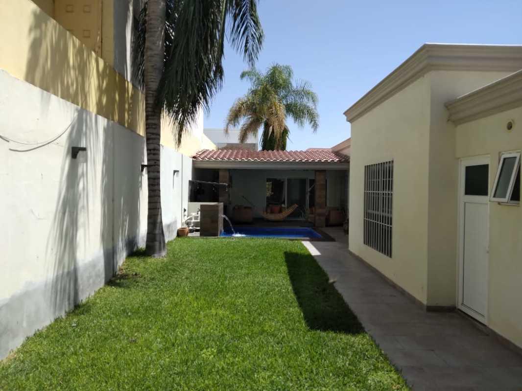 BLVD. LOS GRANDES PINTORES, Torreón, Coahuila de Zaragoza, 27018, Mexico, 3 Bedrooms Bedrooms, ,2 BathroomsBathrooms,Residential,For Sale,BLVD. LOS GRANDES PINTORES,1613654
