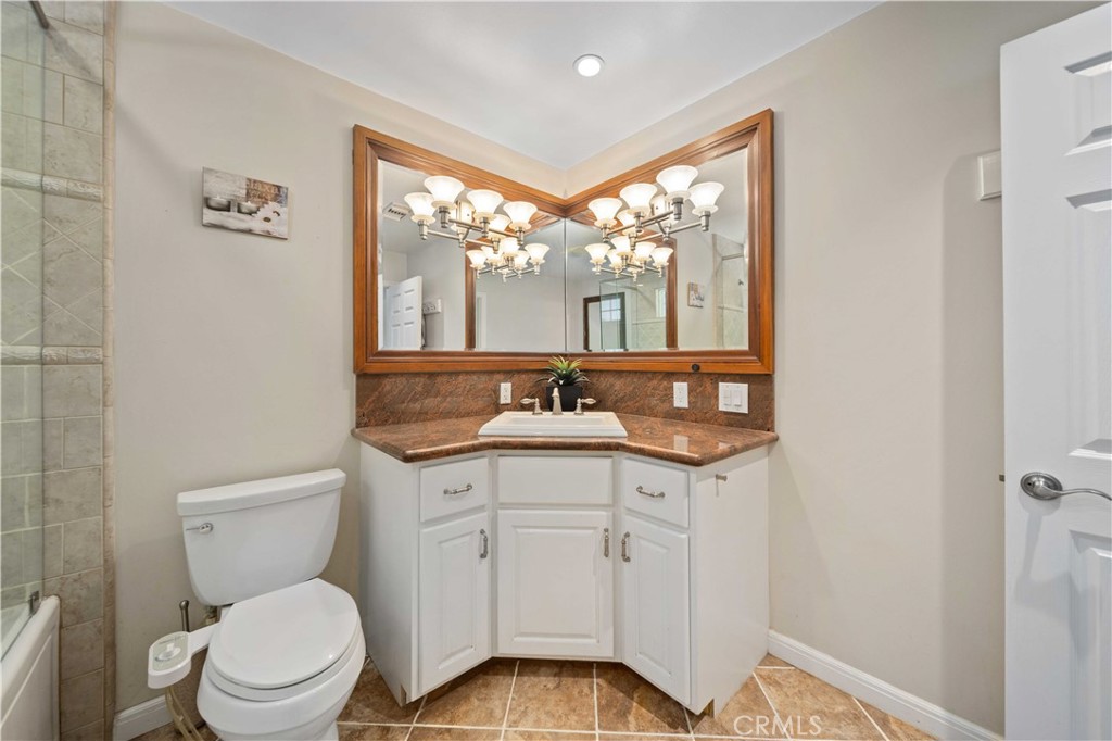Newhall, California, 91321, United States, 5 Bedrooms Bedrooms, ,4 BathroomsBathrooms,Residential,For Sale,1940368