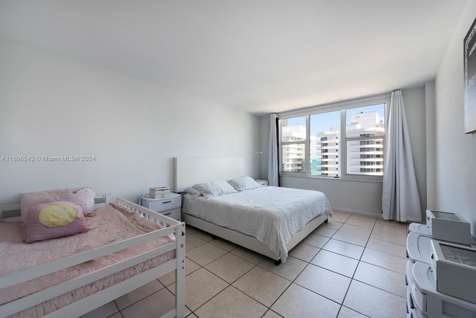 Miami Beach, Florida, 33140, United States, 2 Bedrooms Bedrooms, ,2 BathroomsBathrooms,Residential,For Sale,1712479