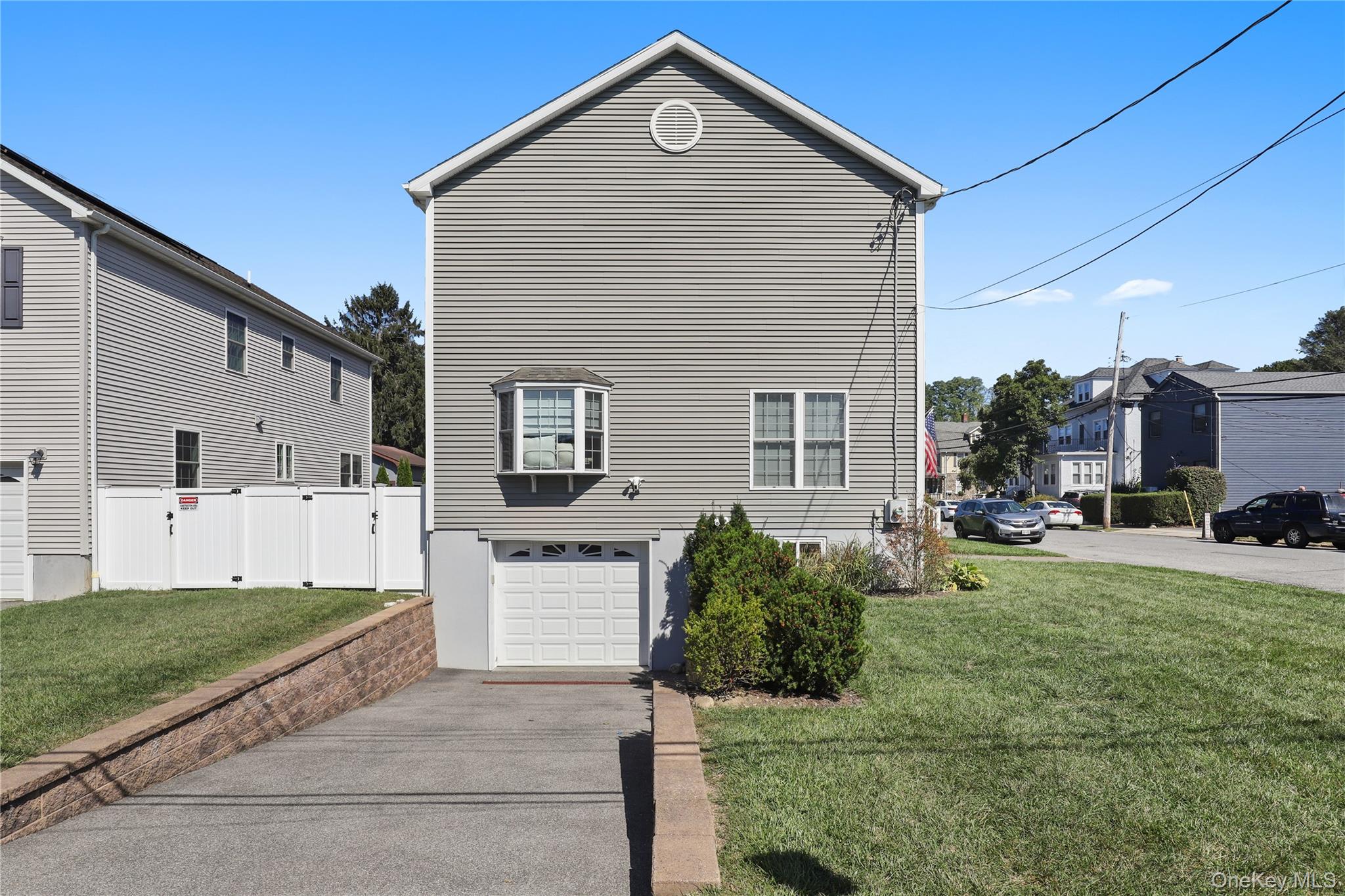 Pleasantville, New York, 10570, United States, 4 Bedrooms Bedrooms, ,3 BathroomsBathrooms,Residential,For Sale,1973864