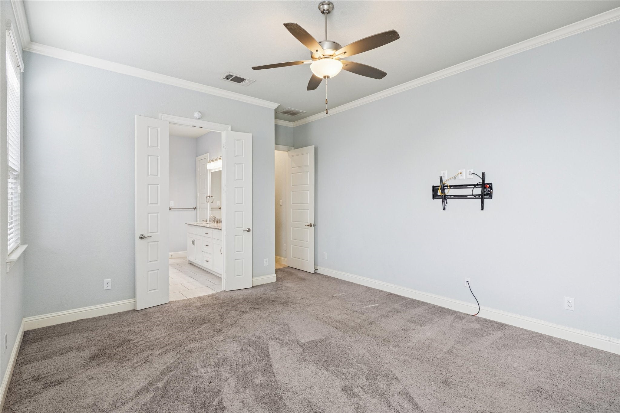 North Richland Hills, Texas, 76182, United States, 4 Bedrooms Bedrooms, ,3 BathroomsBathrooms,Residential,For Sale,2047966