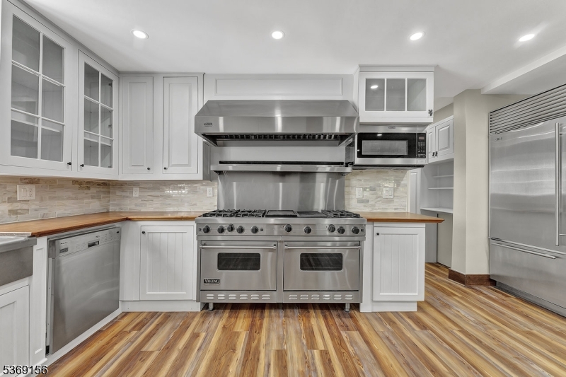 Blairstown Twp., New Jersey, 07825, United States, 4 Bedrooms Bedrooms, ,4 BathroomsBathrooms,Residential,For Sale,1901840