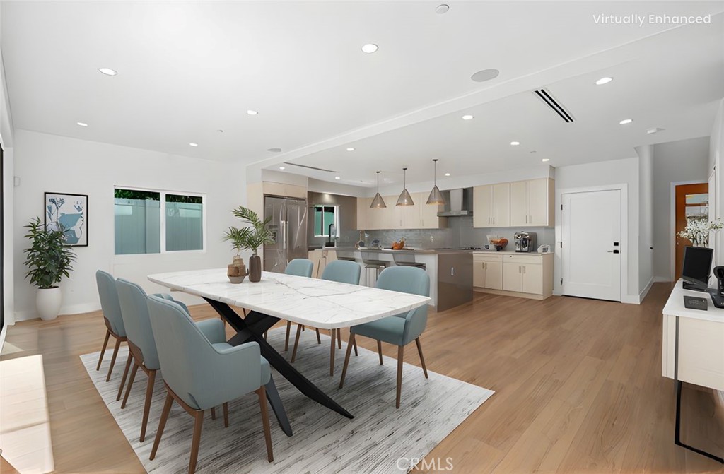Encino, California, 91316, United States, 4 Bedrooms Bedrooms, ,3 BathroomsBathrooms,Residential,For Sale,1906863