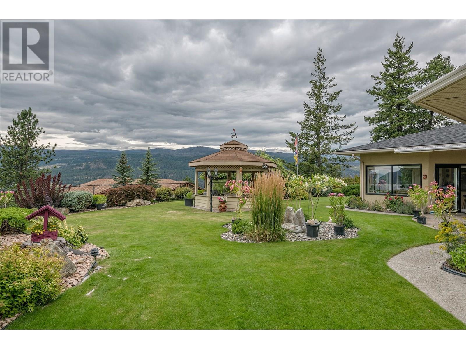 VERNON, British Columbia, V1H 1E8, CA, 3 Bedrooms Bedrooms, ,2 BathroomsBathrooms,Residential,For Sale,1948315