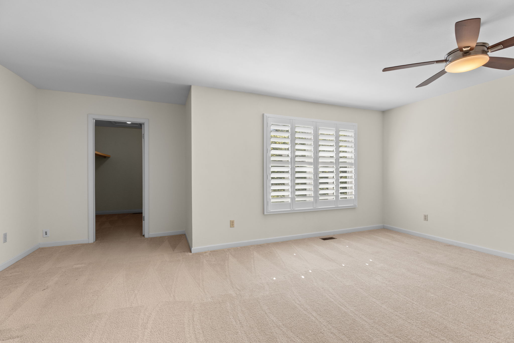  Stunning Cedar Springs Townhome with Modern Updates and Spacious Living - 物件實景