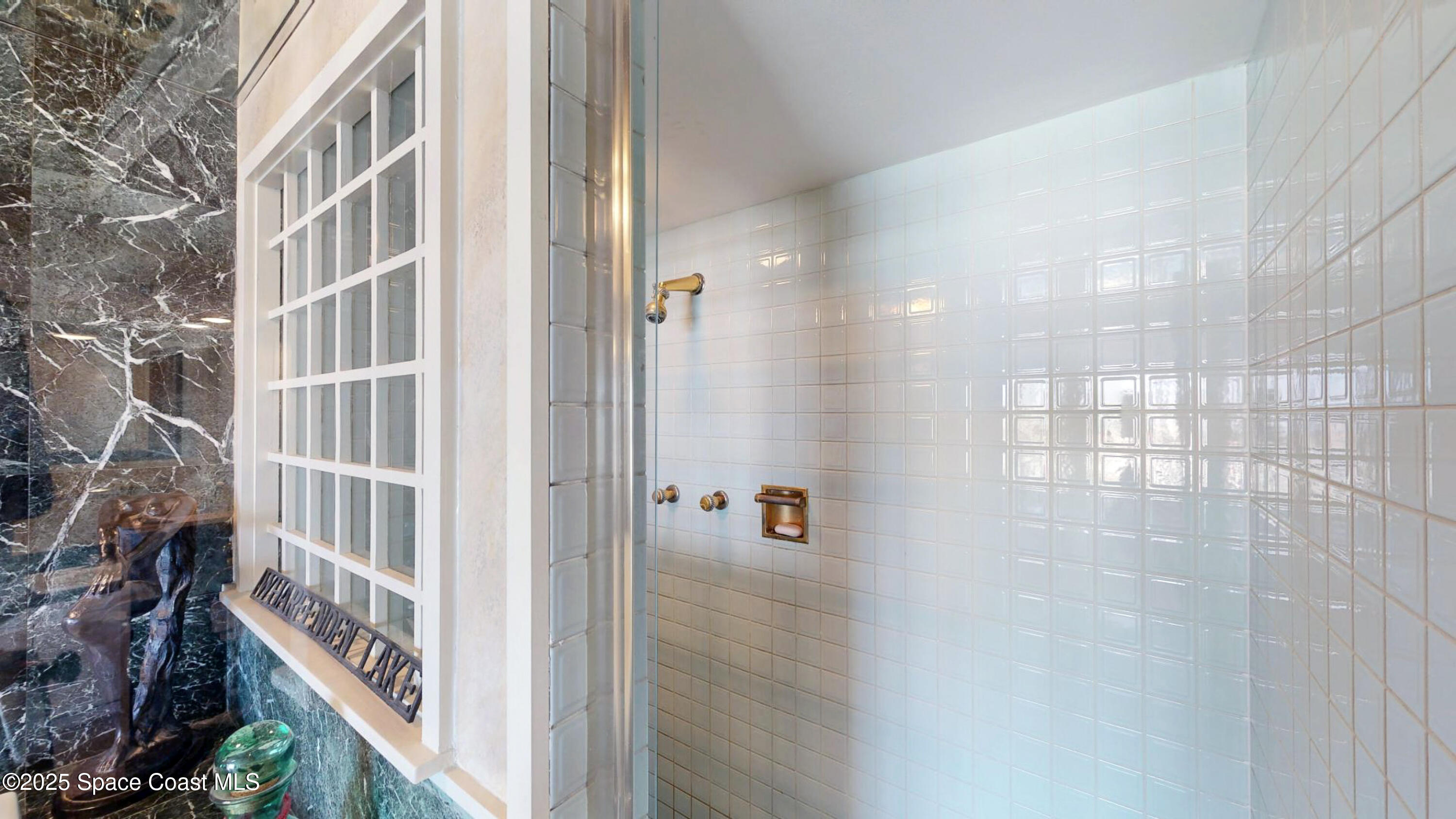 Cocoa Beach, Florida, 32931, United States, 2 Bedrooms Bedrooms, ,2 BathroomsBathrooms,Residential,For Sale,1991953