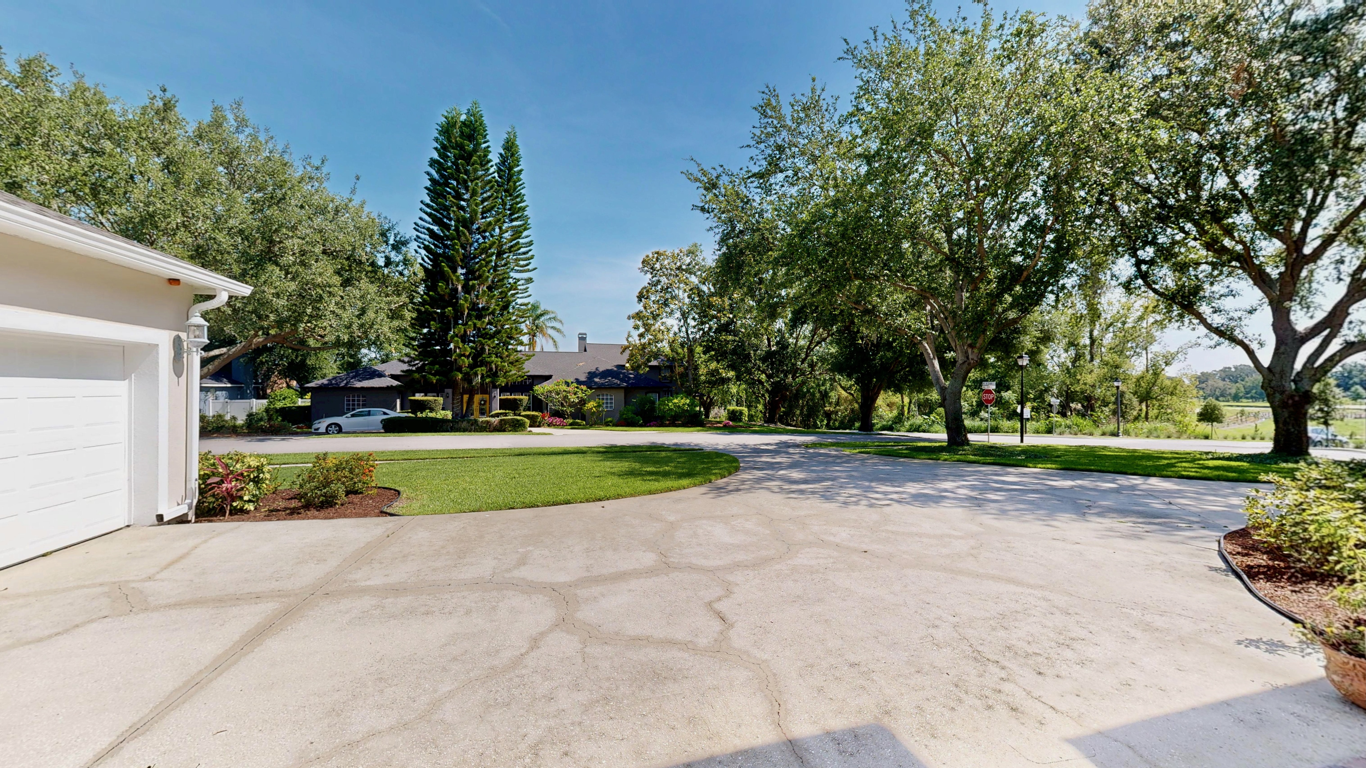Oakland, Florida, 34760, United States, 4 Bedrooms Bedrooms, ,3 BathroomsBathrooms,Residential,For Sale,1828727